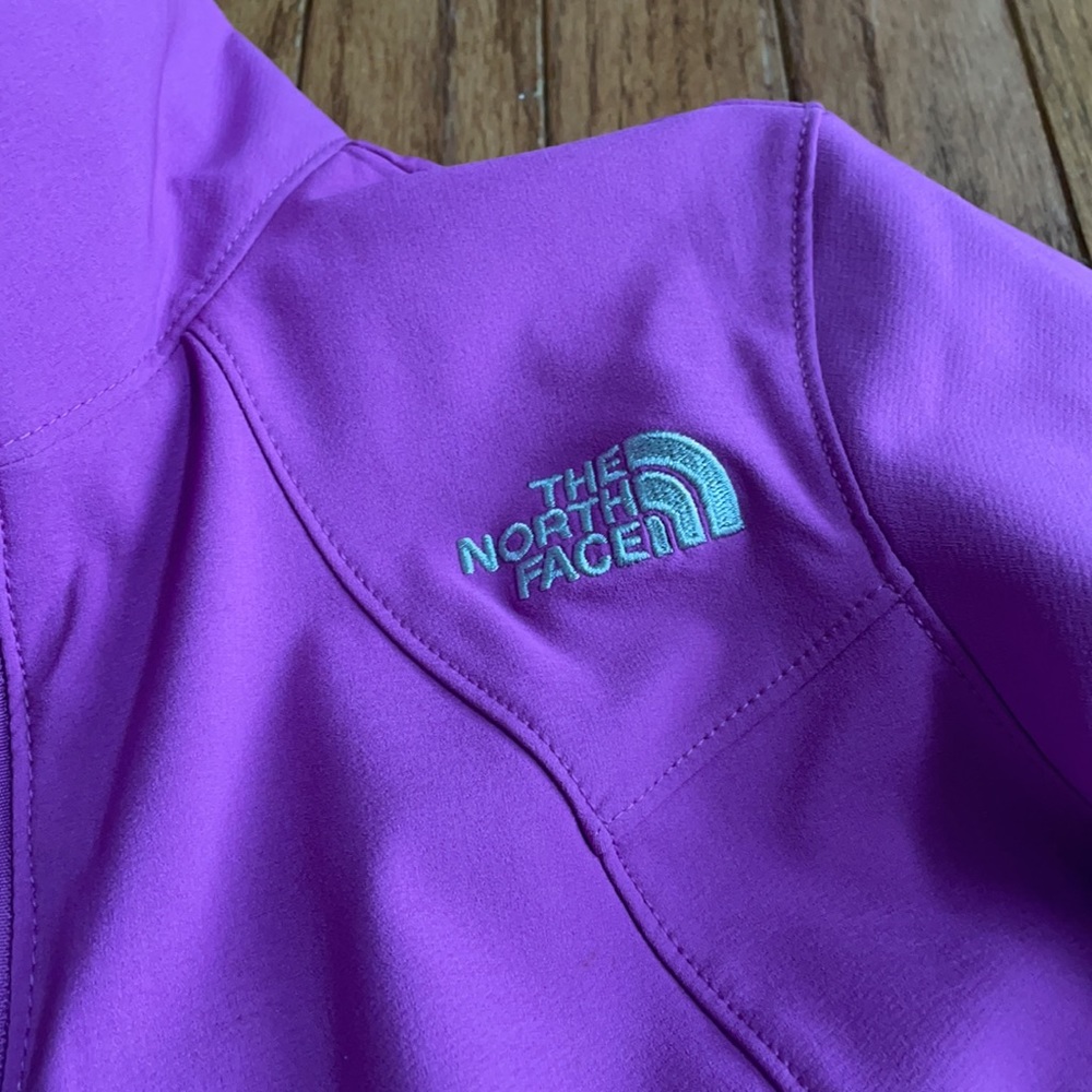 Like New North Face Fall Jacket - image 3